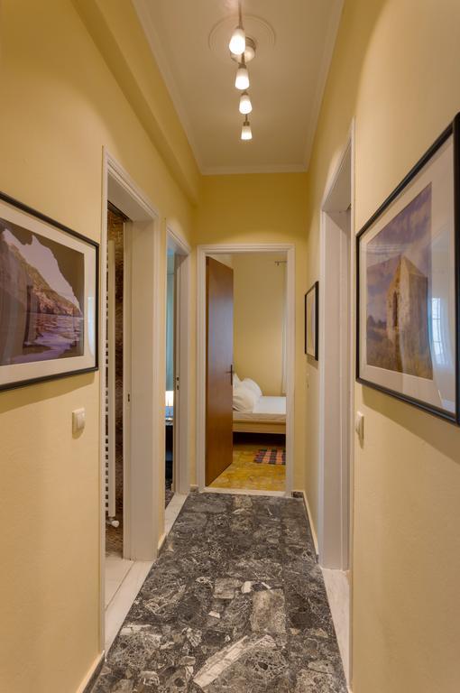 Metropolis Apartment - 150M From St Marcus Square, By Zantewize מראה חיצוני תמונה